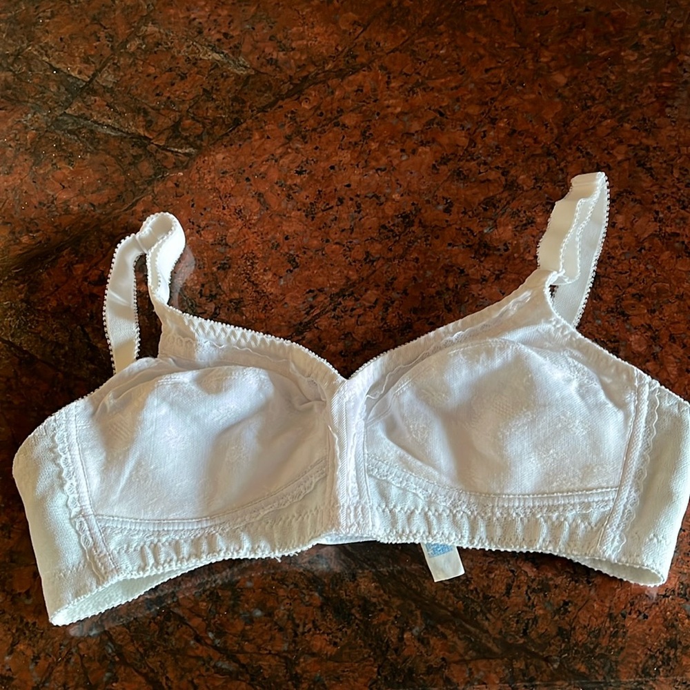 Playtex 18 Hour Bra 34B White